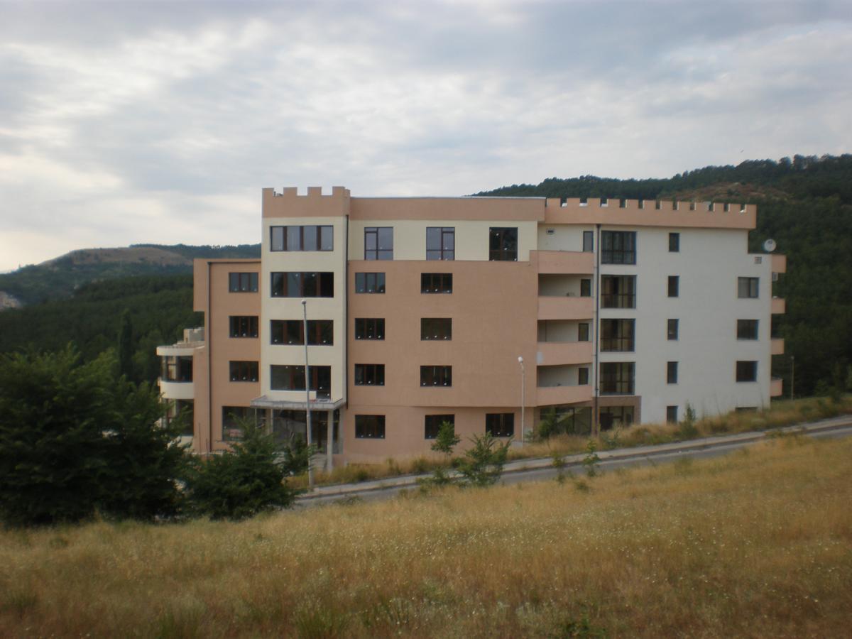 Вихрен-Стаи И Апартаменти За Гости ซันดันสกี ภายนอก รูปภาพ